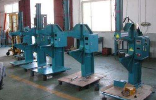 氣液增壓缸在氣液增壓機中的應(yīng)用